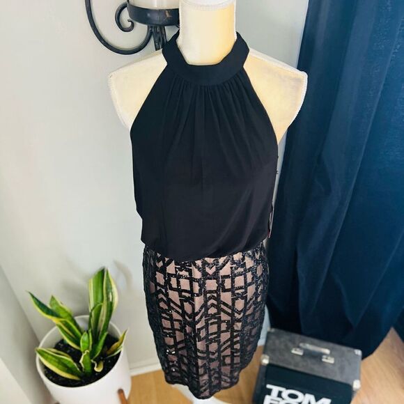 VINCE‎ CAMUTO Sequin Detail Halter Neck Cocktail Dress, Black, Size 4, NWT - Picture 1 of 12